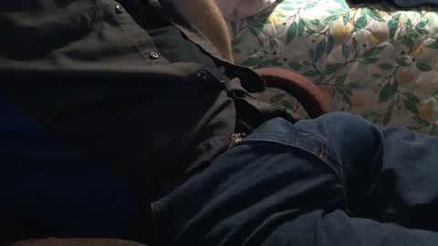 Snapshot of thetnguy chatting on December 21, 3:47 am thetnguy online show from December 21, 3:47 am