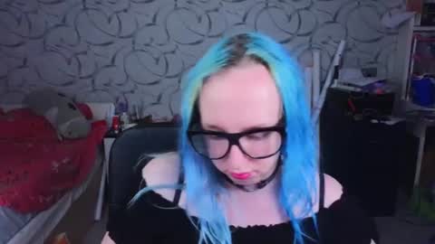 Snapshot of thetrixy chatting on June 13, 2:20 am The Great And Powerful Trixie online show from June 13, 2:20 am