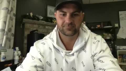 Snapshot of thetwolivecrew22 chatting on November 14, 6:39 pm The Wild Ones online show from November 14, 6:39 pm