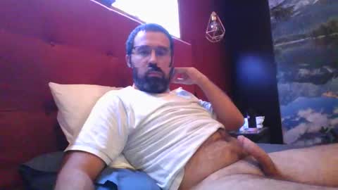 Snapshot of theviper1990 chatting on September 27, 11:21 pm Carlos1990 online show from September 27, 11:21 pm