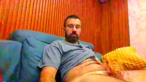Snapshot of theviper1990 chatting on June 4, 1:55 am Carlos1990 online show from June 4, 1:55 am