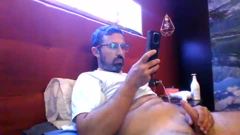 Snapshot of theviper1990 chatting on July 5, 12:50 am Carlos1990 online show from July 5, 12:50 am