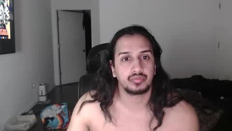 Snapshot of theworldisavampire09 chatting on May 24, 1:43 am Vampiro online show from May 24, 1:43 am