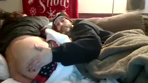 Snapshot of theycallmemellowthebreeze chatting on January 11, 1:59 am mellow online show from January 11, 1:59 am