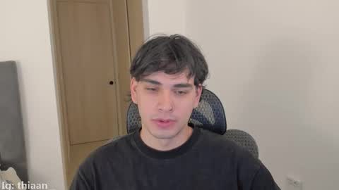 thiaan__ online show from November 23, 3:50 am