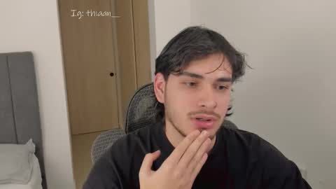 thiaan__ online show from January 7, 12:02 am