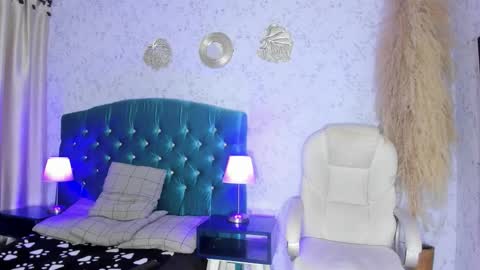 Snapshot of thiago_carlo chatting on October 7, 11:40 am thiago online show from October 7, 11:40 am