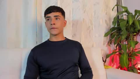 Thiago  online show from February 13, 11:12 pm