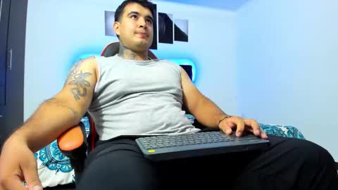 Thiago online show from February 5, 5:01 am