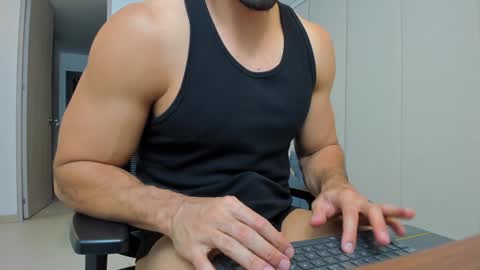 thiago_driussi online show from February 1, 11:48 pm