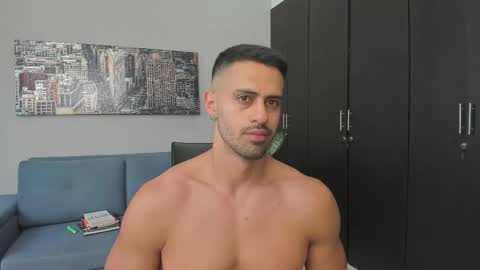 thiago_driussi online show from September 30, 9:09 pm