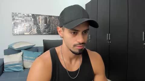 thiago_driussi online show from December 5, 9:29 am