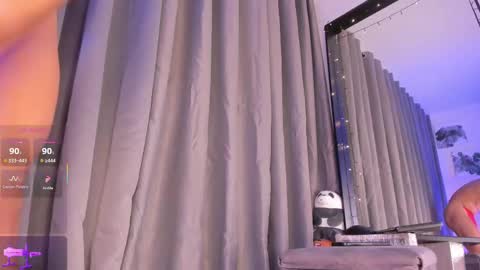 SanThiago online show from October 2, 8:27 pm