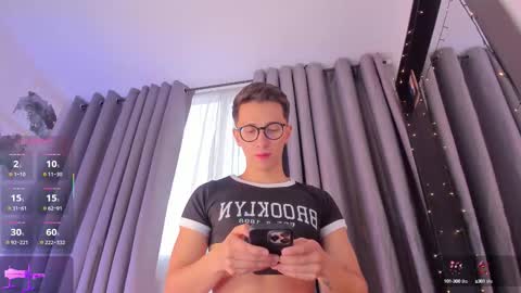 SanThiago online show from October 15, 8:20 pm