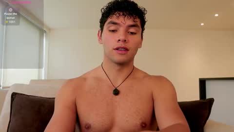 Just Thiago  online show from January 8, 6:10 pm