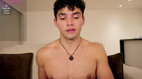 Just Thiago  online show from March 13, 4:30 am