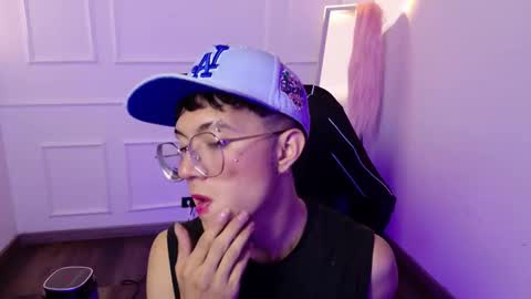 thiago_n_sam online show from October 6, 7:50 am