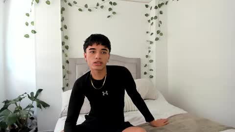 thiago_n_sam online show from January 17, 7:50 pm