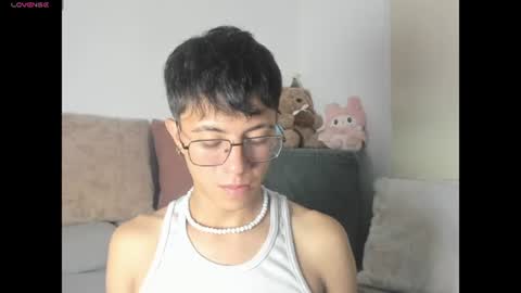 Snapshot of thiago_n_sam chatting on July 9, 5:00 am thiago_n_sam online show from July 9, 5:00 am