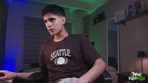 Thiago online show from February 8, 3:08 am