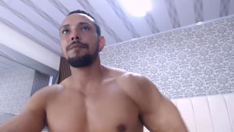 Snapshot of thiago_summers chatting on December 27, 9:54 pm Thiago Summers online show from December 27, 9:54 pm