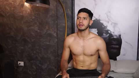 Thiago online show from December 22, 12:35 pm