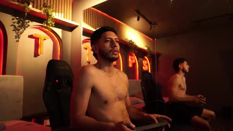 Thiago online show from January 6, 12:20 pm