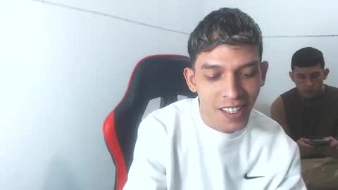 Snapshot of thiagolittler23 chatting on October 24, 12:08 am Thiago Garcia online show from October 24, 12:08 am