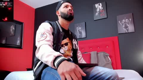 Thia Gomez online show from December 28, 12:24 pm