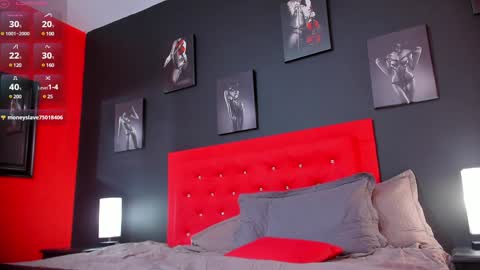 Thia Gomez online show from December 29, 3:24 pm