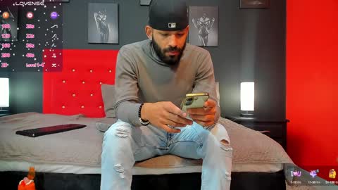 Thia Gomez online show from January 9, 12:09 pm