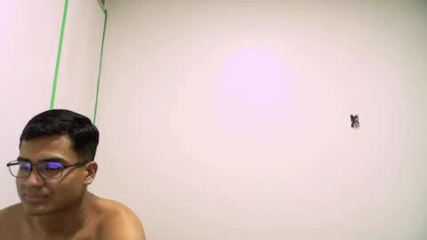 thiagovega_ online show from April 30, 4:52 am