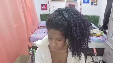 thiana_horny online show from July 10, 3:03 pm