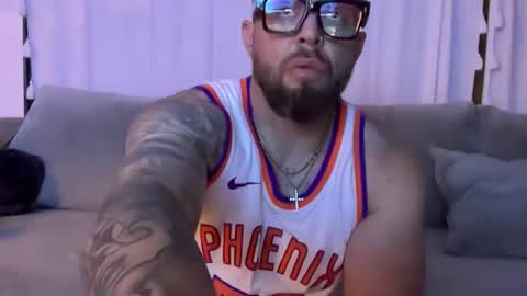 Snapshot of thiccbull12 chatting on June 3, 8:39 am thiccbull12 online show from June 3, 8:39 am