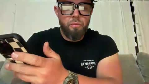 Snapshot of thiccbull12 chatting on June 10, 10:25 am thiccbull12 online show from June 10, 10:25 am