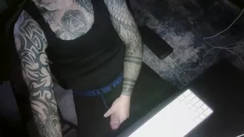 Snapshot of thicchogg chatting on February 18, 10:00 am thicchogg online show from February 18, 10:00 am