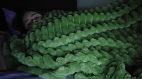 Jess online show from October 13, 6:02 am