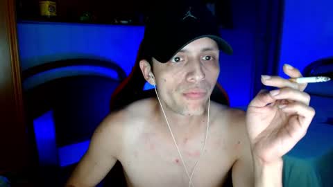 Snapshot of thick_and_big_cock chatting on August 2, 9:57 pm Latino 8.5 inches online show from August 2, 9:57 pm