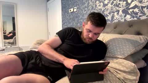 thickandmeaty9incher online show from September 10, 8:58 am