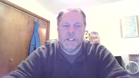Snapshot of thickcock4u1105 chatting on April 20, 1:08 am thickcock4u1105 online show from April 20, 1:08 am