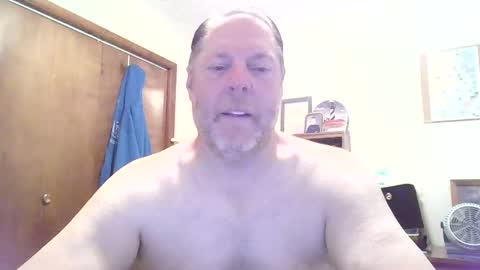 Snapshot of thickcock4u1105 chatting on May 20, 11:38 am thickcock4u1105 online show from May 20, 11:38 am
