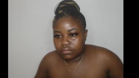 thickebonny7 online show from February 14, 10:45 am