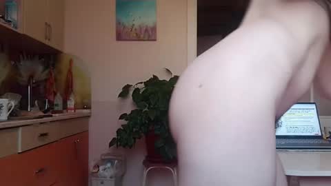 MilkyChoco online show from September 25, 7:12 am