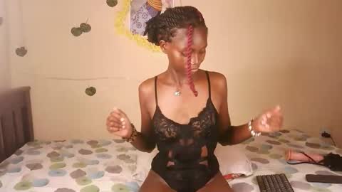 thickiie online show from April 4, 3:20 pm