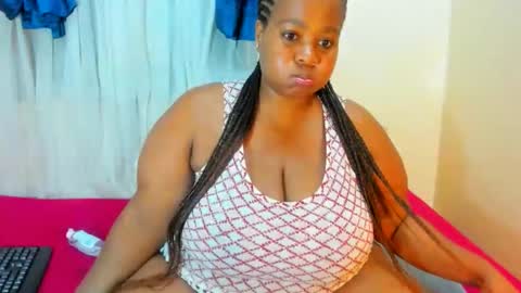 Snapshot of thickleeyanaxxx chatting on April 8, 5:13 pm thickleeyanaxxx online show from April 8, 5:13 pm