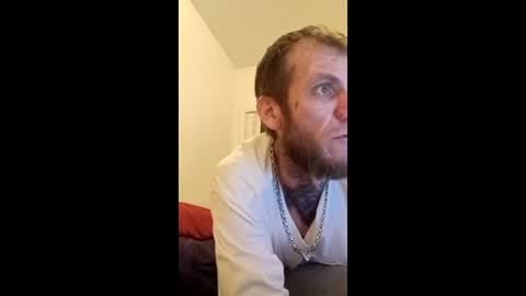 Snapshot of thickmeat3132 chatting on February 6, 2:05 am thickmeat3132 online show from February 6, 2:05 am