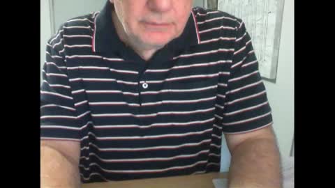 Snapshot of thickmelnik chatting on May 18, 4:07 am James online show from May 18, 4:07 am