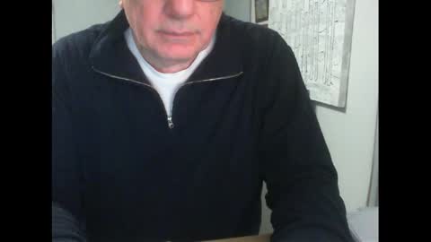 Snapshot of thickmelnik chatting on May 25, 1:50 pm James online show from May 25, 1:50 pm