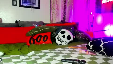 thickneyaadams online show from November 1, 5:42 am