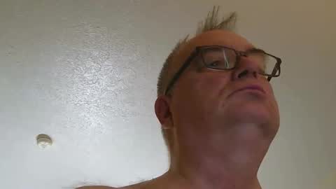 thickwhiteload online show from April 7, 1:11 pm